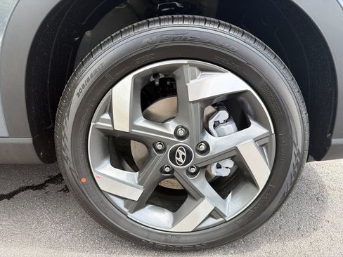 New 2026 Hyundai Venue SEL FWD image 13