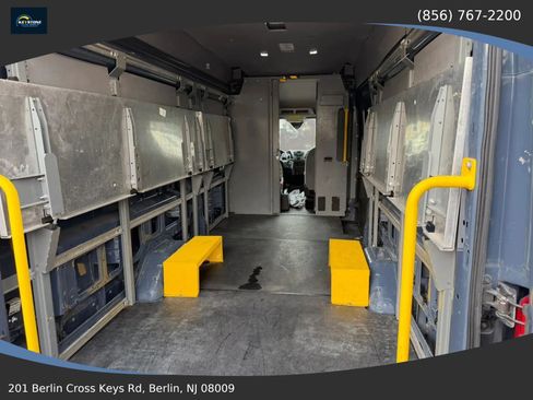 Used 2019 Ford Transit 250 148 High Roof Extended RWD image 9