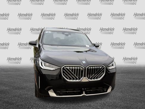 Used 2025 BMW X3 xDrive30i w/ Premium Package image 3