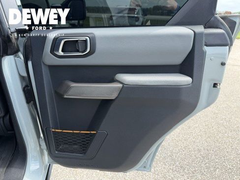 Used 2023 Ford Bronco Badlands AWD/4WD image 29