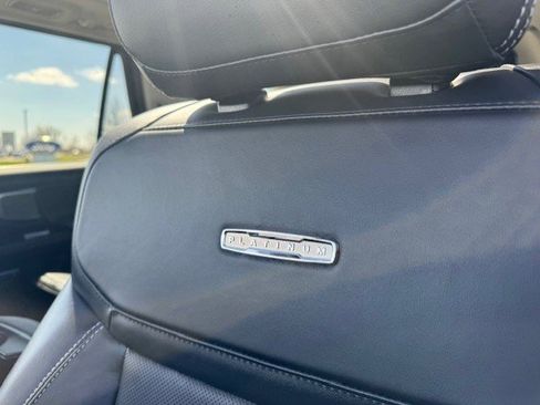 Used 2025 Ford Expedition Max Platinum image 14