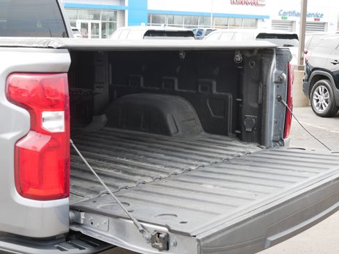 Used 2020 Chevrolet Silverado 1500 LT Trail Boss image 18