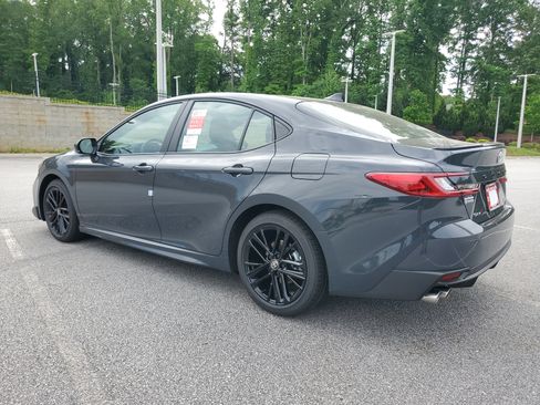 New 2026 Toyota Camry SE FWD image 4