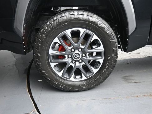 Used 2022 Toyota Tundra Limited image 10