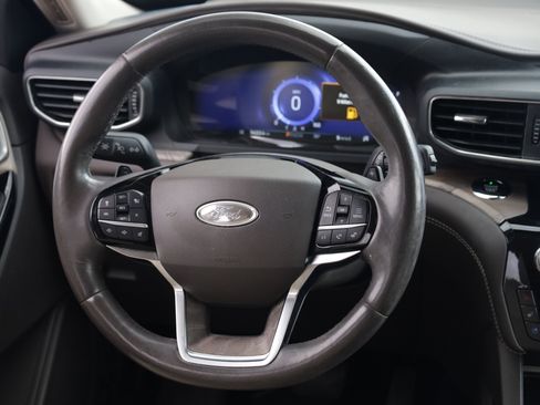 Used 2021 Ford Explorer Platinum w/ Equipment Group 601A AWD/4WD image 9