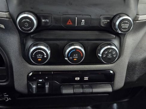 Used 2024 RAM 3500 Tradesman w/ Chrome Appearance Group image 20