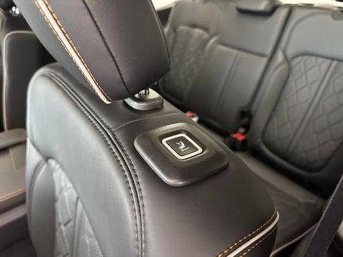 New 2026 Jeep Grand Wagoneer Summit AWD/4WD image 22