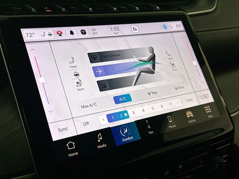 Used 2023 Jeep Grand Cherokee Limited w/ Luxury Tech Group II image 16