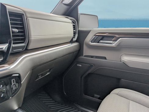 Used 2024 Chevrolet Silverado 1500 RST w/ Convenience Package II image 29