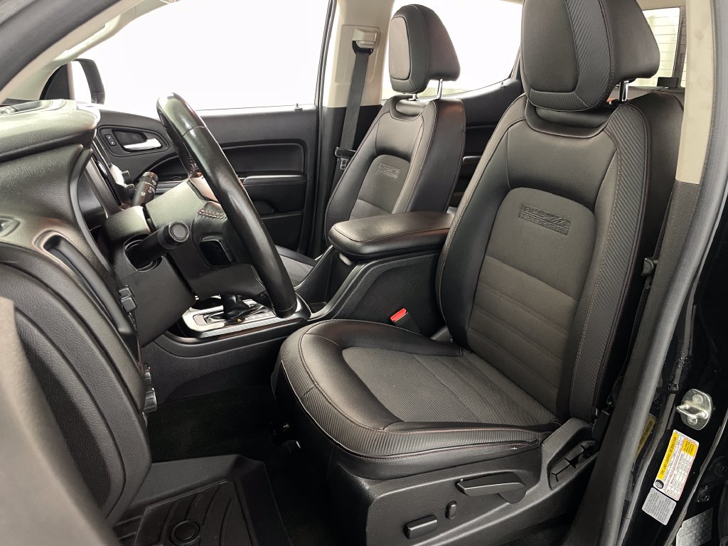 Used 2016 GMC Canyon SLE w/ All Terrain Package AWD/4WD image 23
