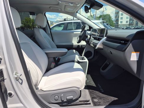 Certified 2024 Hyundai Ioniq 5 Limited AWD/4WD image 31