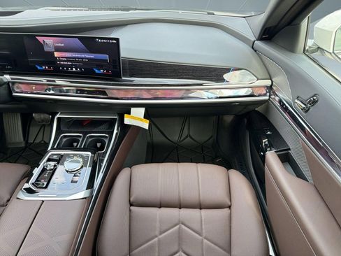 New 2026 BMW i7 xDrive60 image 29