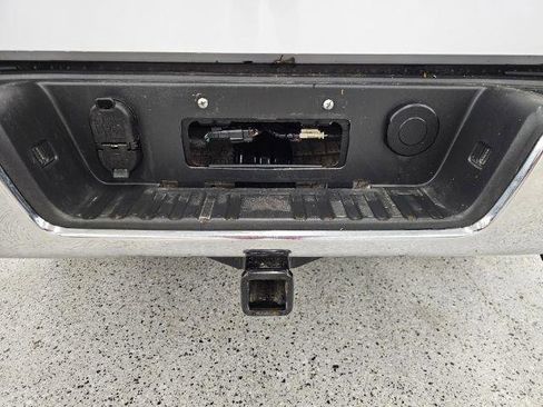 Used 2022 Chevrolet Colorado W/T w/ WT Convenience Package AWD/4WD image 37