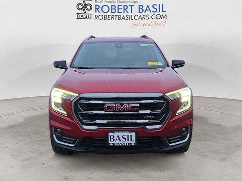 Used 2023 GMC Terrain AT4 image 8