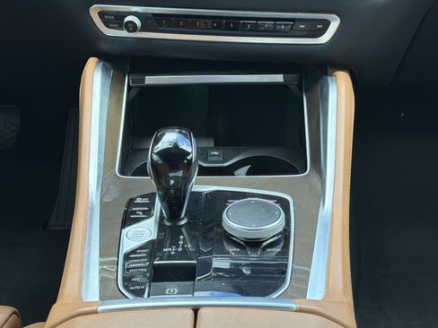 Used 2022 BMW X6 xDrive40i w/ Luxury Seating Package AWD/4WD image 6