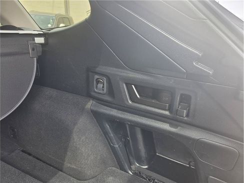 Used 2021 Subaru Outback Touring XT AWD/4WD image 38