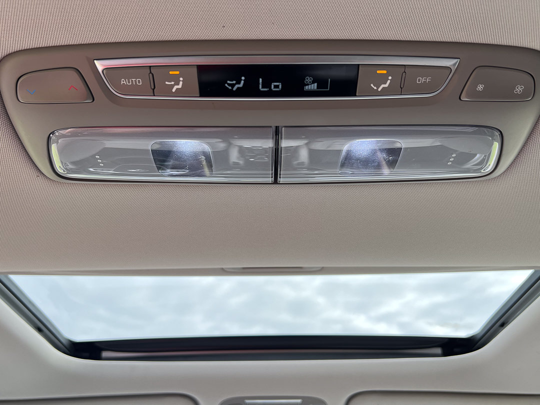Used 2020 Kia Telluride EX w/ EX Premium Package AWD/4WD image 35