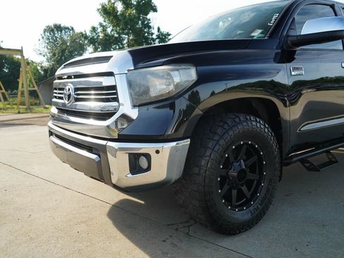 Used 2017 Toyota Tundra Platinum AWD/4WD image 17