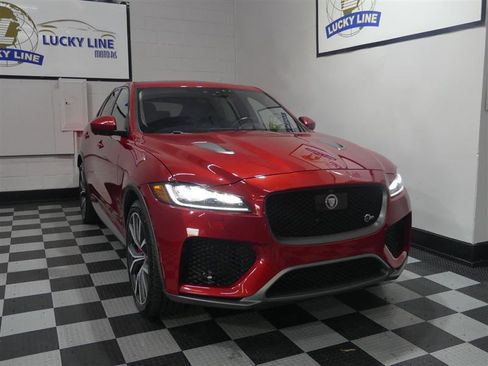 Used 2019 Jaguar F-PACE SVR image 5