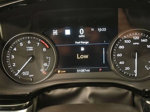Used 2024 Cadillac XT6 Premium Luxury w/ Technology Package AWD/4WD image 9