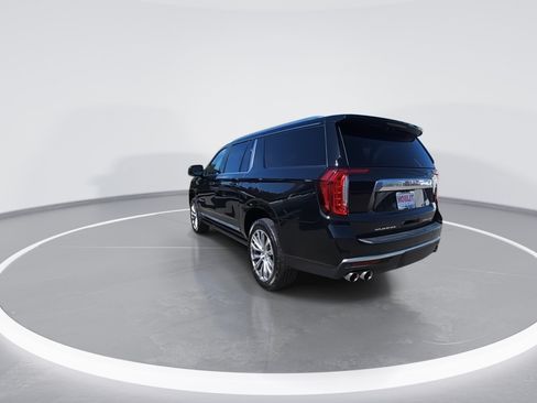 Used 2023 GMC Yukon XL Denali AWD/4WD image 9