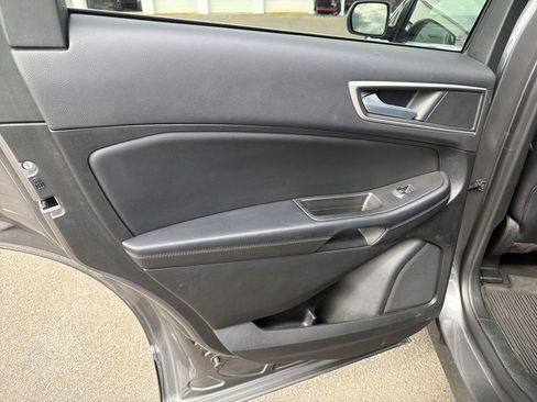 Used 2024 Ford Edge SEL w/ Convenience Package AWD/4WD image 12