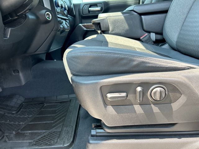 Used 2019 Chevrolet Silverado 1500 RST w/ All-Star Edition AWD/4WD image 28