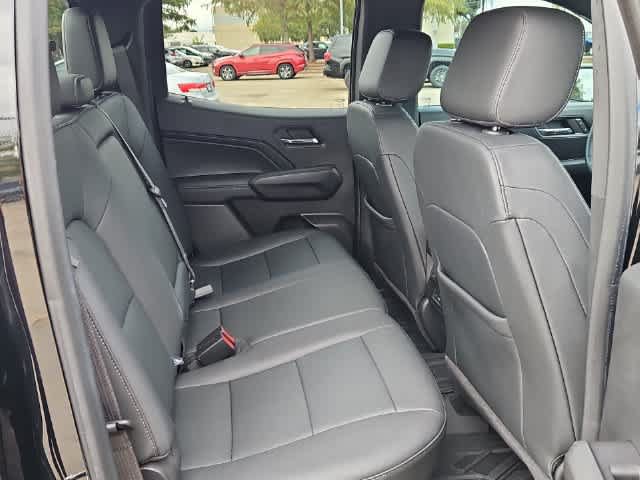 Used 2024 Chevrolet Colorado LT w/ LT Convenience Package III RWD image 17