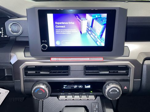 New 2026 Toyota 4Runner SR5 AWD/4WD image 21