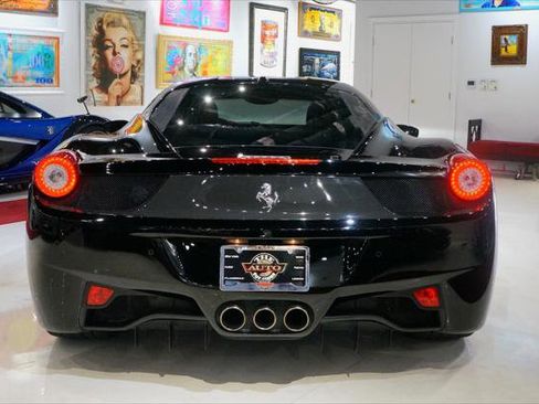 Used 2011 Ferrari 458 Italia Coupe image 5