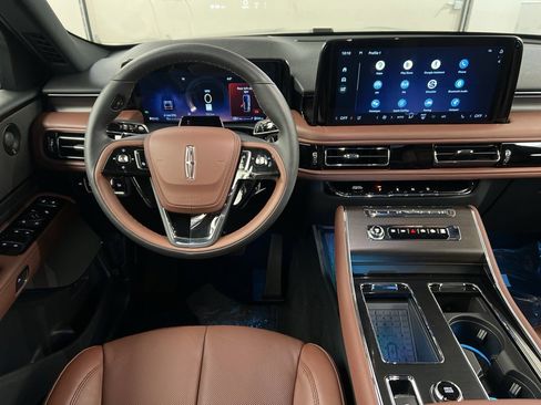 New 2026 Lincoln Aviator Reserve image 8