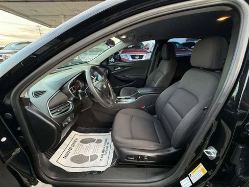 Used 2020 Chevrolet Malibu LT image 22