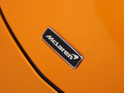 Used 2019 McLaren 570S Spider RWD image 7