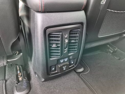 Used 2024 Dodge Durango R/T AWD/4WD image 19