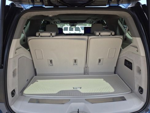 Certified 2025 Cadillac Escalade Sport Platinum w/ LPO, ONYX Package AWD/4WD image 8