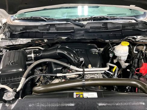 Used 2018 RAM 1500 Express w/ Express Value Package AWD/4WD image 11