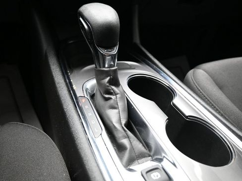 Used 2023 Chevrolet Malibu LT FWD image 21