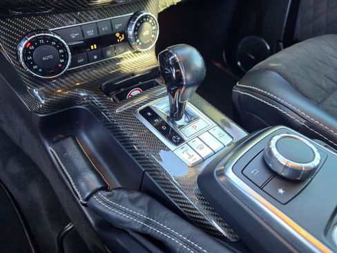 Used 2018 Mercedes-Benz G 550 Squared image 16