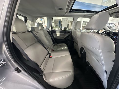 Used 2016 Subaru Forester 2.5i Touring w/ Eyesight & Navigation System AWD/4WD image 21