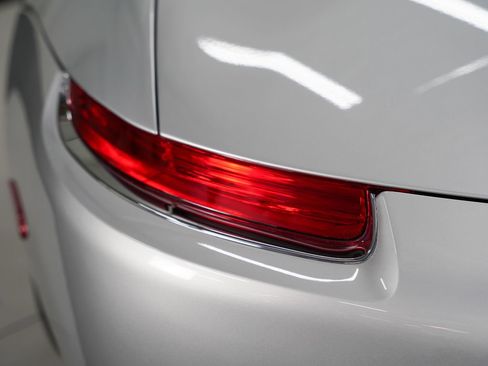 Used 2001 BMW Z8 RWD image 21