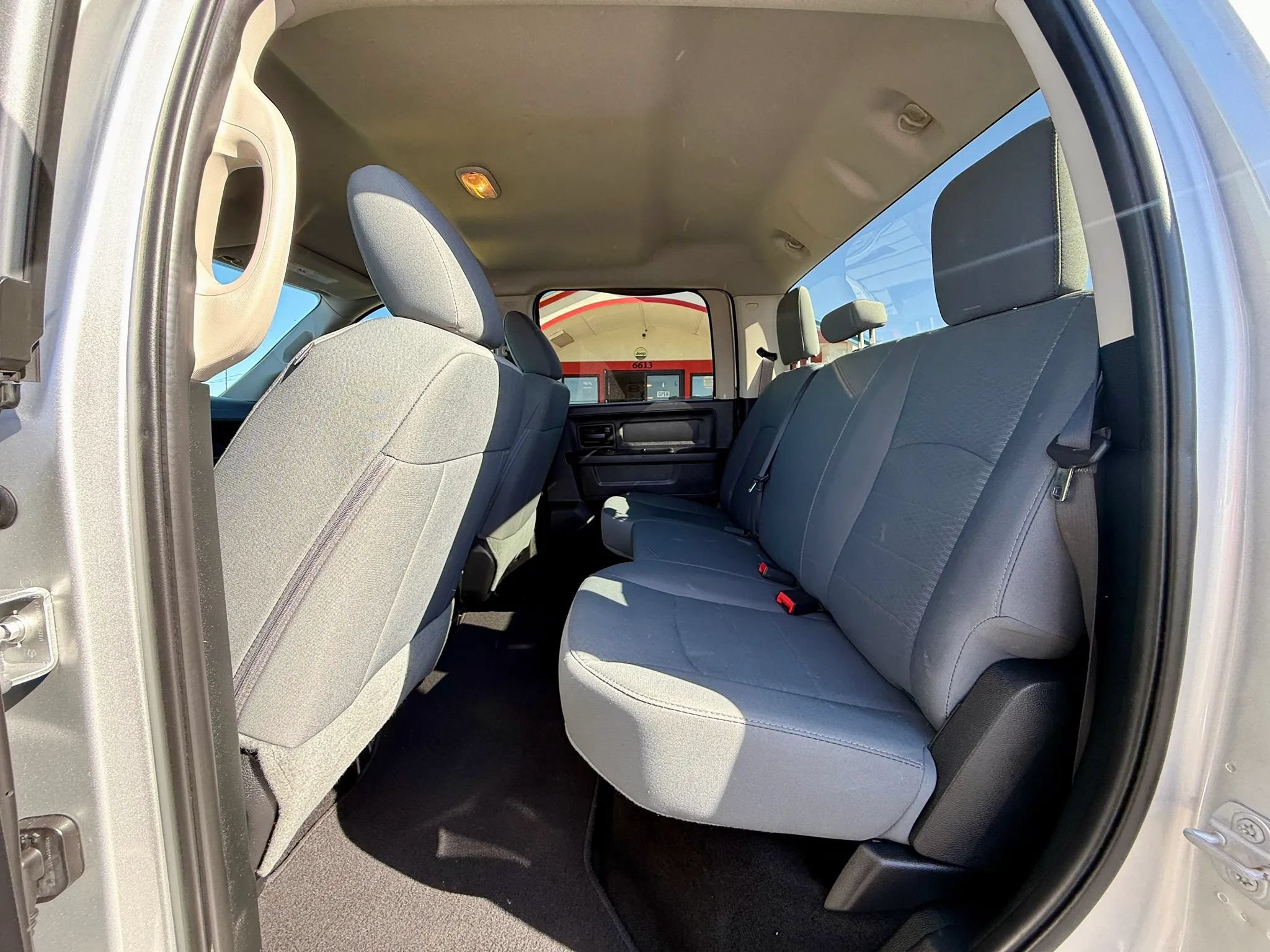 Used 2016 RAM 2500 Tradesman w/ Chrome Appearance Group AWD/4WD image 12