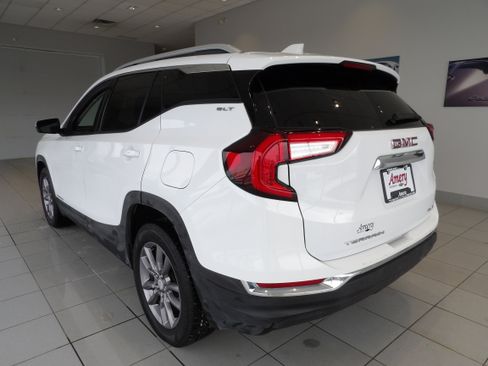 Used 2023 GMC Terrain SLT image 6