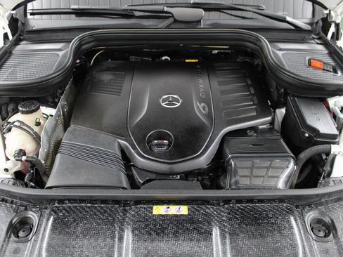 Used 2024 Mercedes-Benz GLE 450 4MATIC image 43
