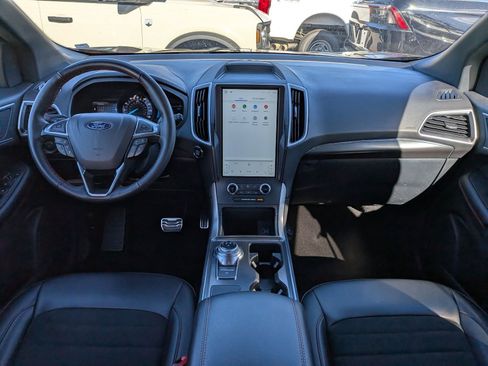 Certified 2024 Ford Edge ST-Line image 17
