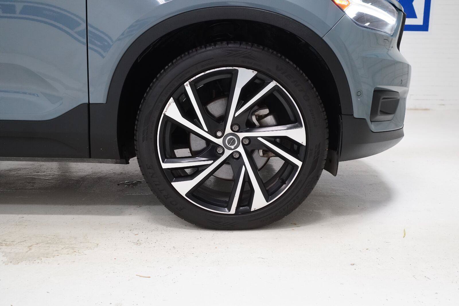 Used 2021 Volvo XC40 T4 R-Design w/ Protection Package Premier FWD image 31