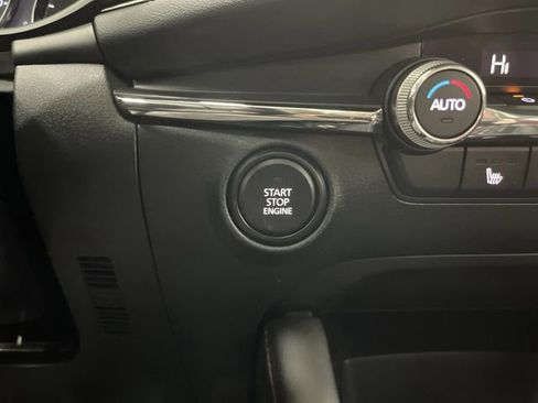 Used 2023 MAZDA MAZDA3 s image 21