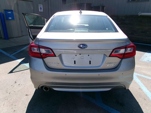 Used 2017 Subaru Legacy 2.5i Limited AWD/4WD image 4