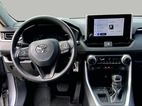 Used 2024 Toyota RAV4 LE FWD image 6