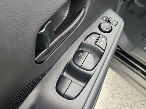 Used 2025 Nissan Kicks Play S FWD image 22