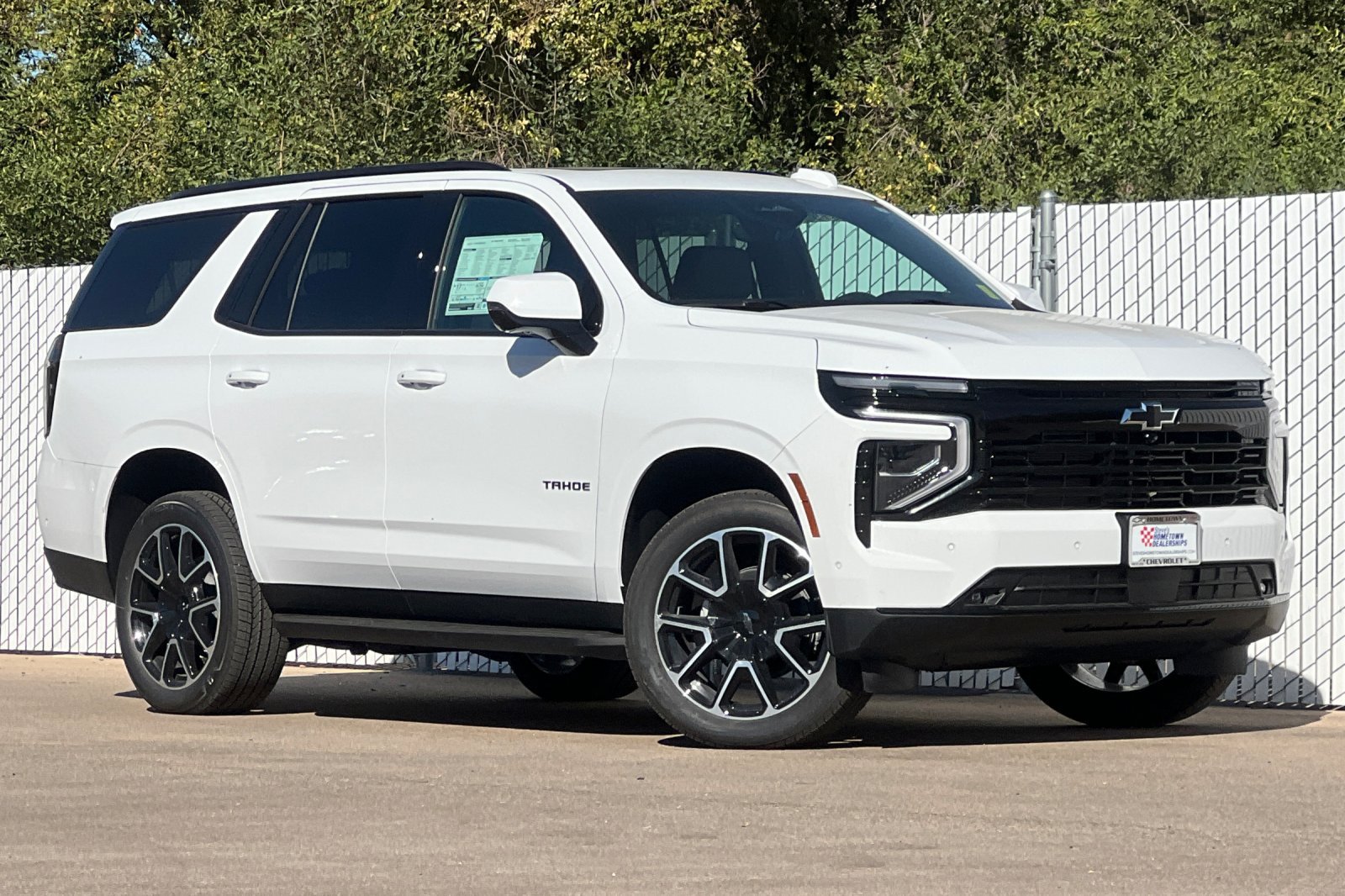 New 2027 Chevrolet Tahoe RST w/ Advanced Technology Package AWD/4WD image 2